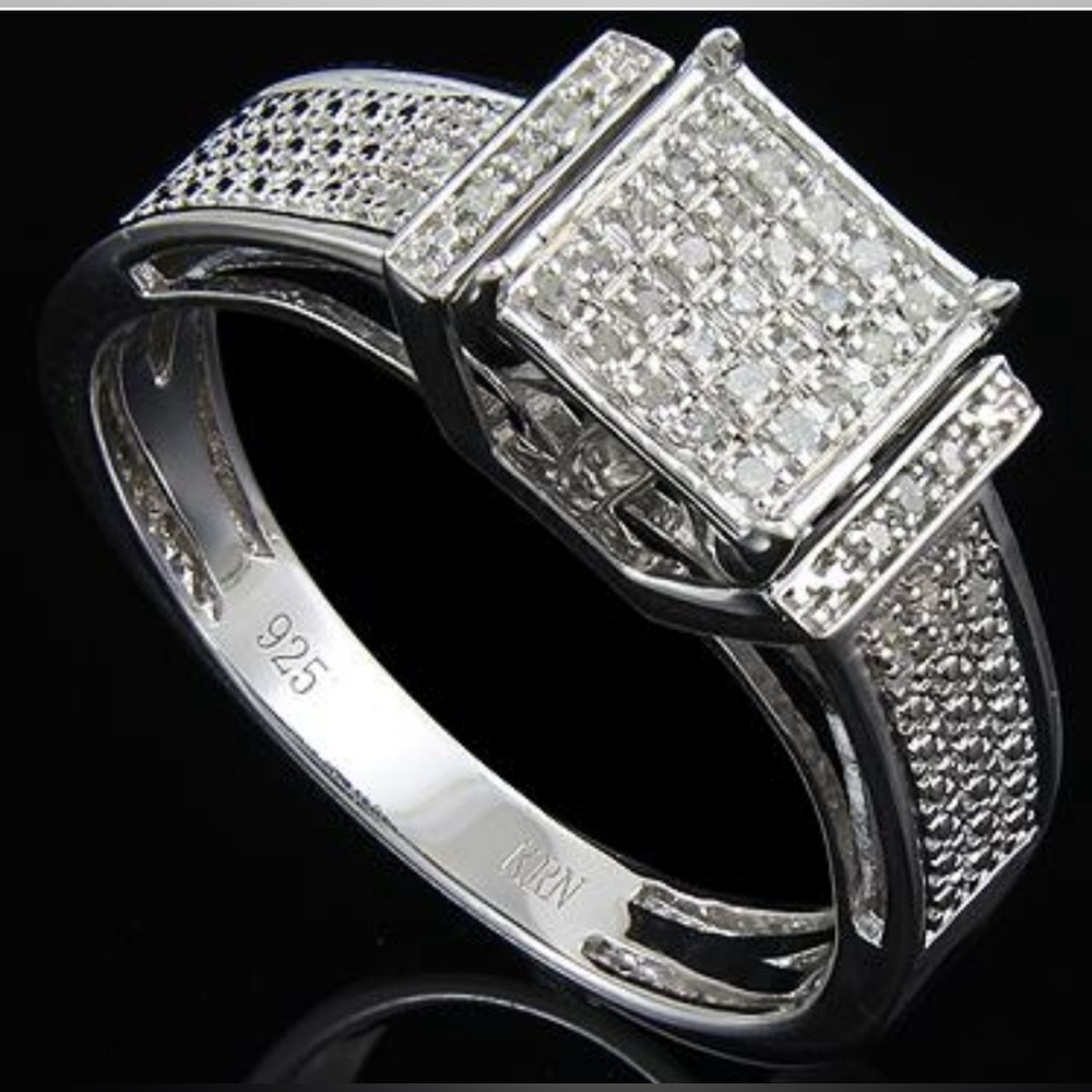 Diamond Ring 1/4 ct Weight 925 Sterling Silver Size 7 NEW